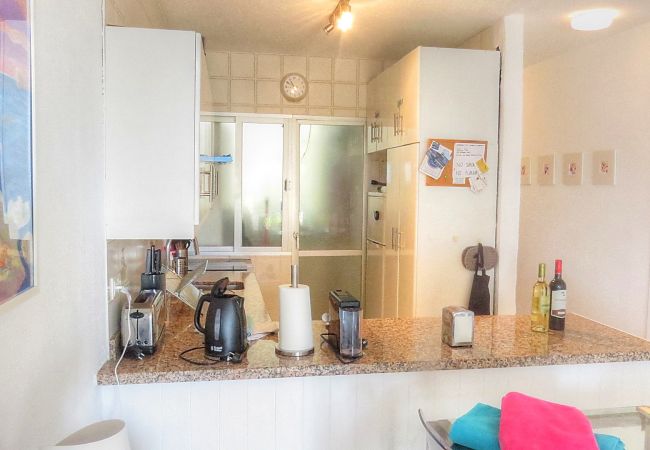 Apartment in La Herradura - 2 bed apartment with beautiful views and communal pool Apartment in La Herradura - 2 bed apartment with beautiful views and communal pool