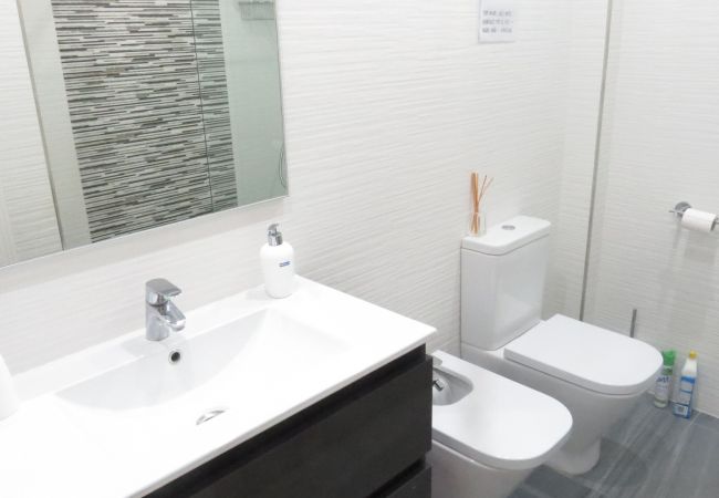 Apartment in La Herradura - 2 bed apartment with beautiful views and communal pool Apartment in La Herradura - 2 bed apartment with beautiful views and communal pool