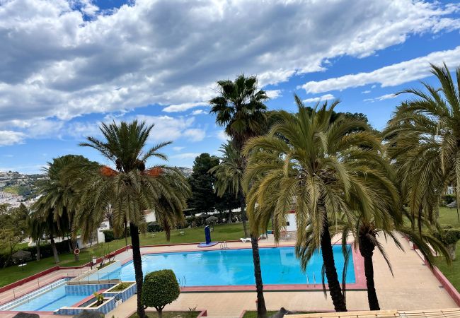 Apartment in La Herradura - 2 bed apartment with beautiful views and communal pool Apartment in La Herradura - 2 bed apartment with beautiful views and communal pool