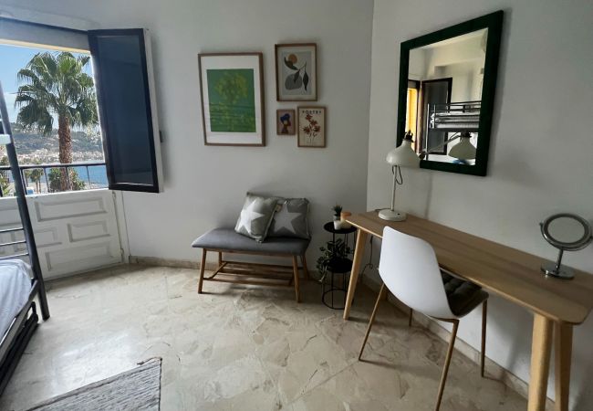 Apartment in La Herradura - 2 bed ap. next to beach with communal pool and lovely views Apartment in La Herradura - 2 bed ap. next to beach with communal pool and lovely views