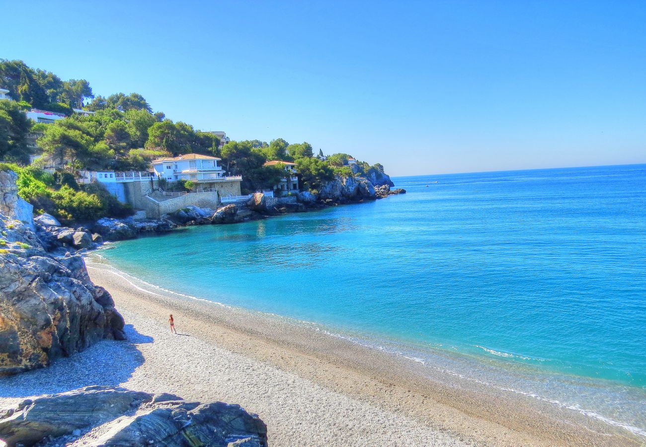 Apartment in La Herradura - 2 bed ap. next to beach with communal pool and lovely views