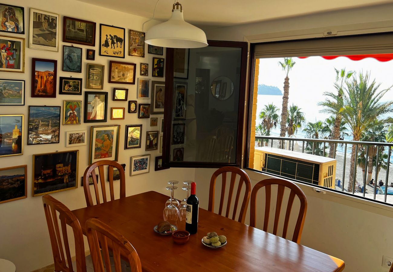 Apartment in La Herradura - 2 bed ap. next to beach with communal pool and lovely views