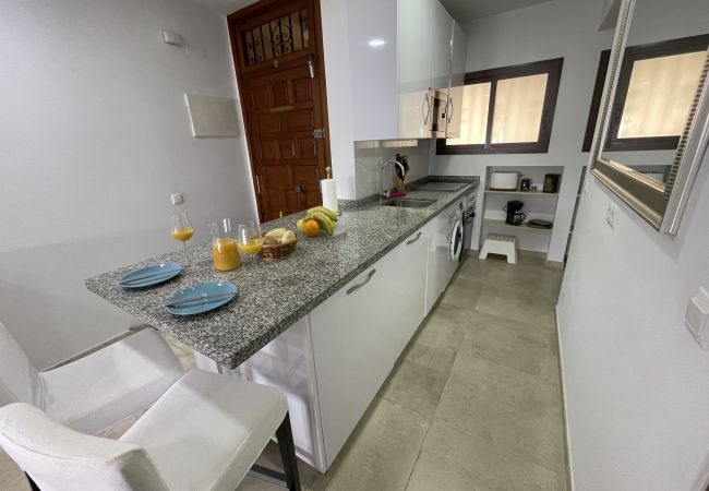 Apartment in La Herradura - 2 bedroom apartment next to the sea with great views and communal pool Apartment in La Herradura - 2 bedroom apartment next to the sea with great views and communal pool