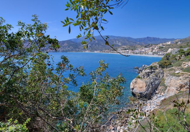 Villa in La Herradura - Fabulous 4 bedroom villa with private pool and amazing views of the bay Villa in La Herradura - Fabulous 4 bedroom villa with private pool and amazing views of the bay