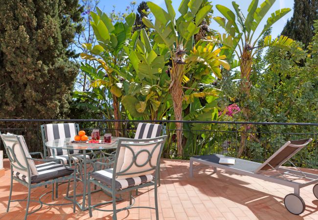 Villa in La Herradura - Fabulous 4 bedroom villa with private pool and amazing views of the bay Villa in La Herradura - Fabulous 4 bedroom villa with private pool and amazing views of the bay