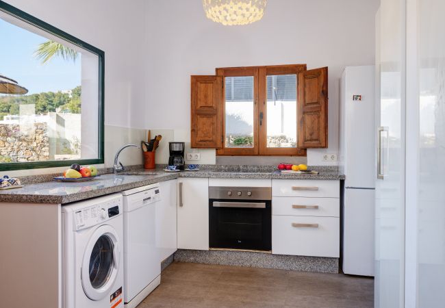 Villa in La Herradura - Fabulous 4 bedroom villa with private pool and amazing views of the bay Villa in La Herradura - Fabulous 4 bedroom villa with private pool and amazing views of the bay