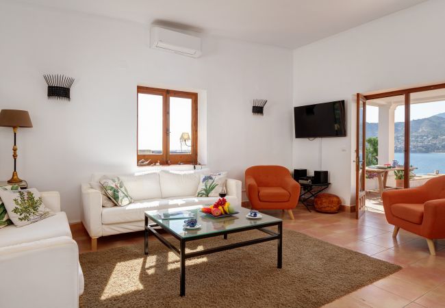 Villa in La Herradura - Fabulous 4 bedroom villa with private pool and amazing views of the bay Villa in La Herradura - Fabulous 4 bedroom villa with private pool and amazing views of the bay
