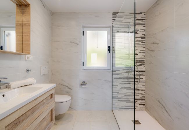 Villa in Almuñecar - Lovely 3 bedroom villa with private pool and lovely views Villa in Almuñecar - Lovely 3 bedroom villa with private pool and lovely views