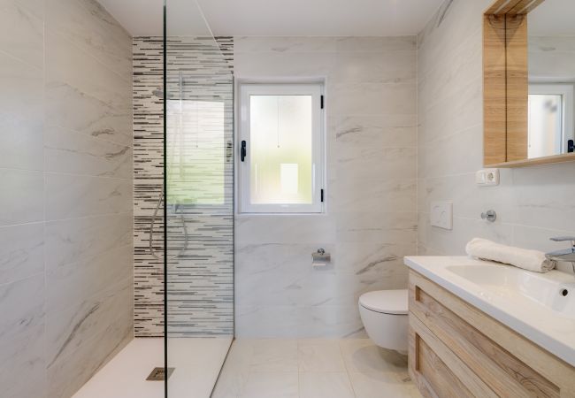 Villa in Almuñecar - Lovely 3 bedroom villa with private pool and lovely views Villa in Almuñecar - Lovely 3 bedroom villa with private pool and lovely views