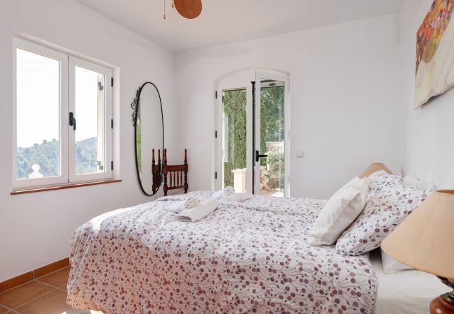 Villa in Almuñecar - Lovely 3 bedroom villa with private pool and lovely views Villa in Almuñecar - Lovely 3 bedroom villa with private pool and lovely views