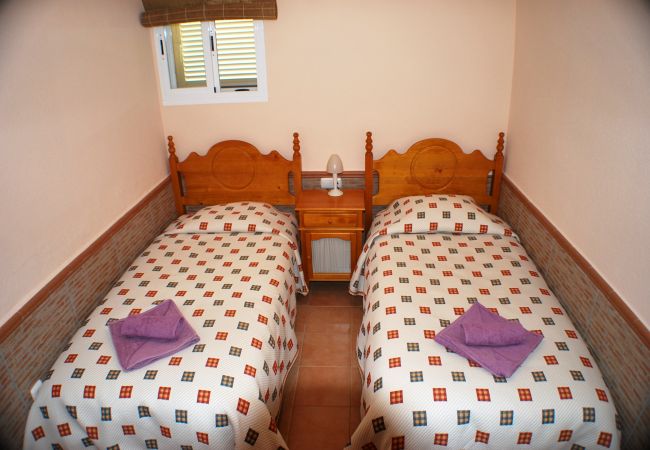 Villa in La Herradura - Lovely 3 bedroom house with stunning views and private pool Villa in La Herradura - Lovely 3 bedroom house with stunning views and private pool