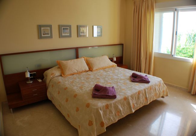Villa in La Herradura - Lovely 3 bedroom house with stunning views and private pool Villa in La Herradura - Lovely 3 bedroom house with stunning views and private pool