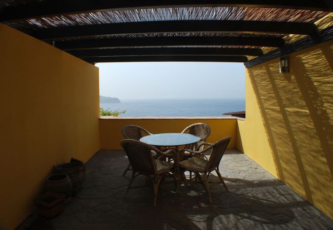 Villa in La Herradura - Lovely 3 bedroom house with stunning views and private pool Villa in La Herradura - Lovely 3 bedroom house with stunning views and private pool