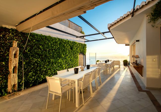 Villa in La Herradura - Amazing luxury 7 bed villa on cliff over sea with private pool, sauna and jacuzzi Villa in La Herradura - Amazing luxury 7 bed villa on cliff over sea with private pool, sauna and jacuzzi