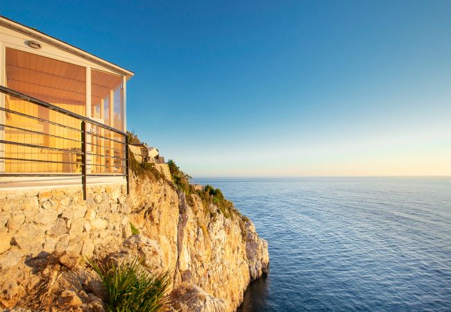 Villa in La Herradura - Amazing luxury 7 bed villa on cliff over sea with private pool, sauna and jacuzzi Villa in La Herradura - Amazing luxury 7 bed villa on cliff over sea with private pool, sauna and jacuzzi
