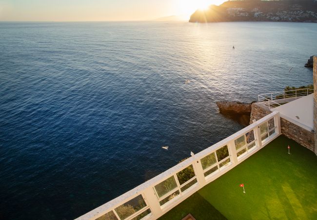 Villa in La Herradura - Amazing luxury 7 bed villa on cliff over sea with private pool, sauna and jacuzzi Villa in La Herradura - Amazing luxury 7 bed villa on cliff over sea with private pool, sauna and jacuzzi