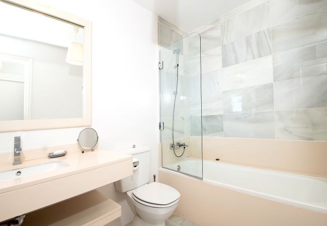 Villa in La Herradura - Amazing luxury 7 bed villa on cliff over sea with private pool, sauna and jacuzzi Villa in La Herradura - Amazing luxury 7 bed villa on cliff over sea with private pool, sauna and jacuzzi
