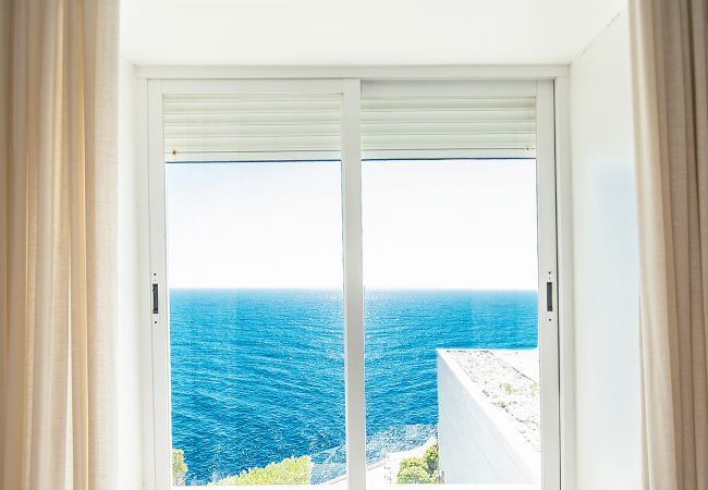 Villa in La Herradura - Amazing luxury 7 bed villa on cliff over sea with private pool, sauna and jacuzzi Villa in La Herradura - Amazing luxury 7 bed villa on cliff over sea with private pool, sauna and jacuzzi