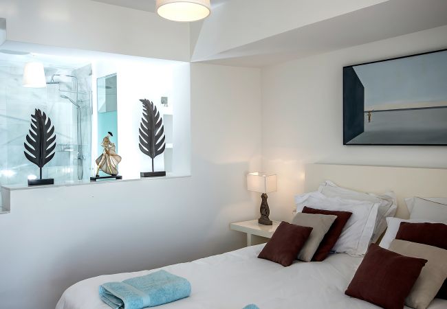 Villa in La Herradura - Amazing luxury 7 bed villa on cliff over sea with private pool, sauna and jacuzzi Villa in La Herradura - Amazing luxury 7 bed villa on cliff over sea with private pool, sauna and jacuzzi