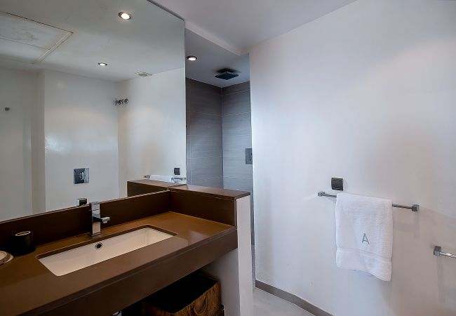 Villa in La Herradura - Amazing luxury 7 bed villa on cliff over sea with private pool, sauna and jacuzzi Villa in La Herradura - Amazing luxury 7 bed villa on cliff over sea with private pool, sauna and jacuzzi