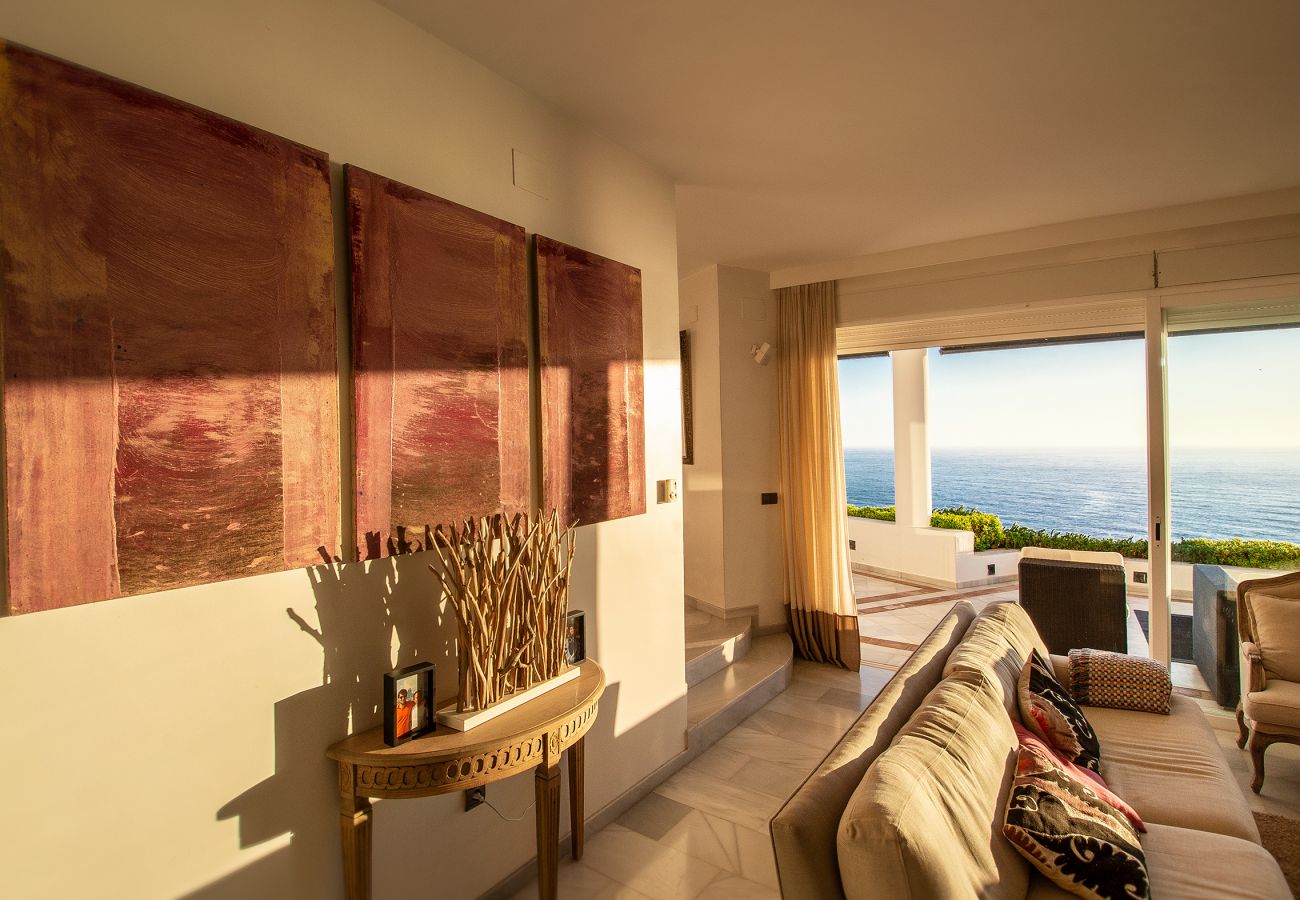 Villa in La Herradura - Amazing luxury 7 bed villa on cliff over sea with private pool, sauna and jacuzzi