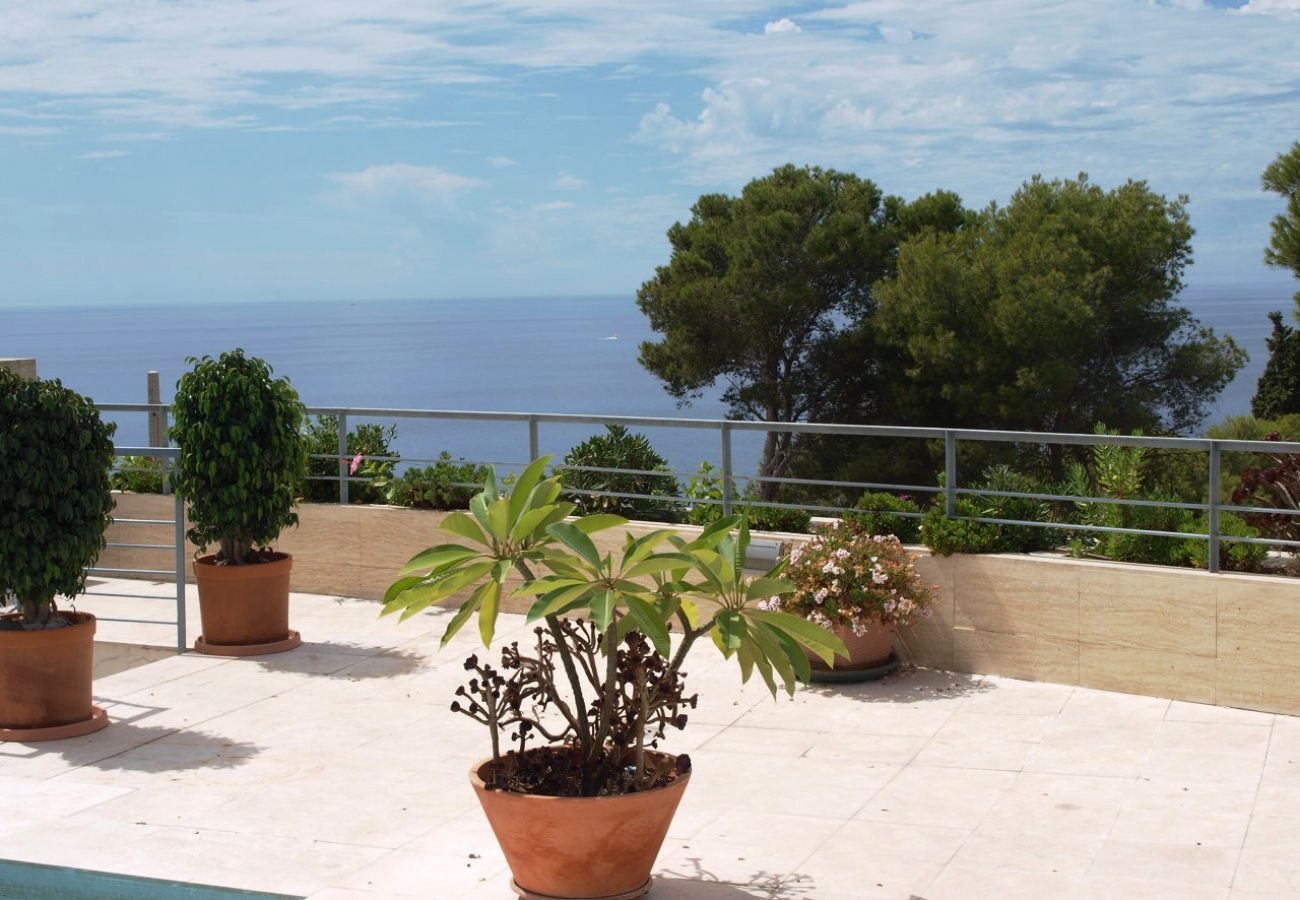 Villa in La Herradura - Stunning 6 bed villa with stunning viws and private pool
