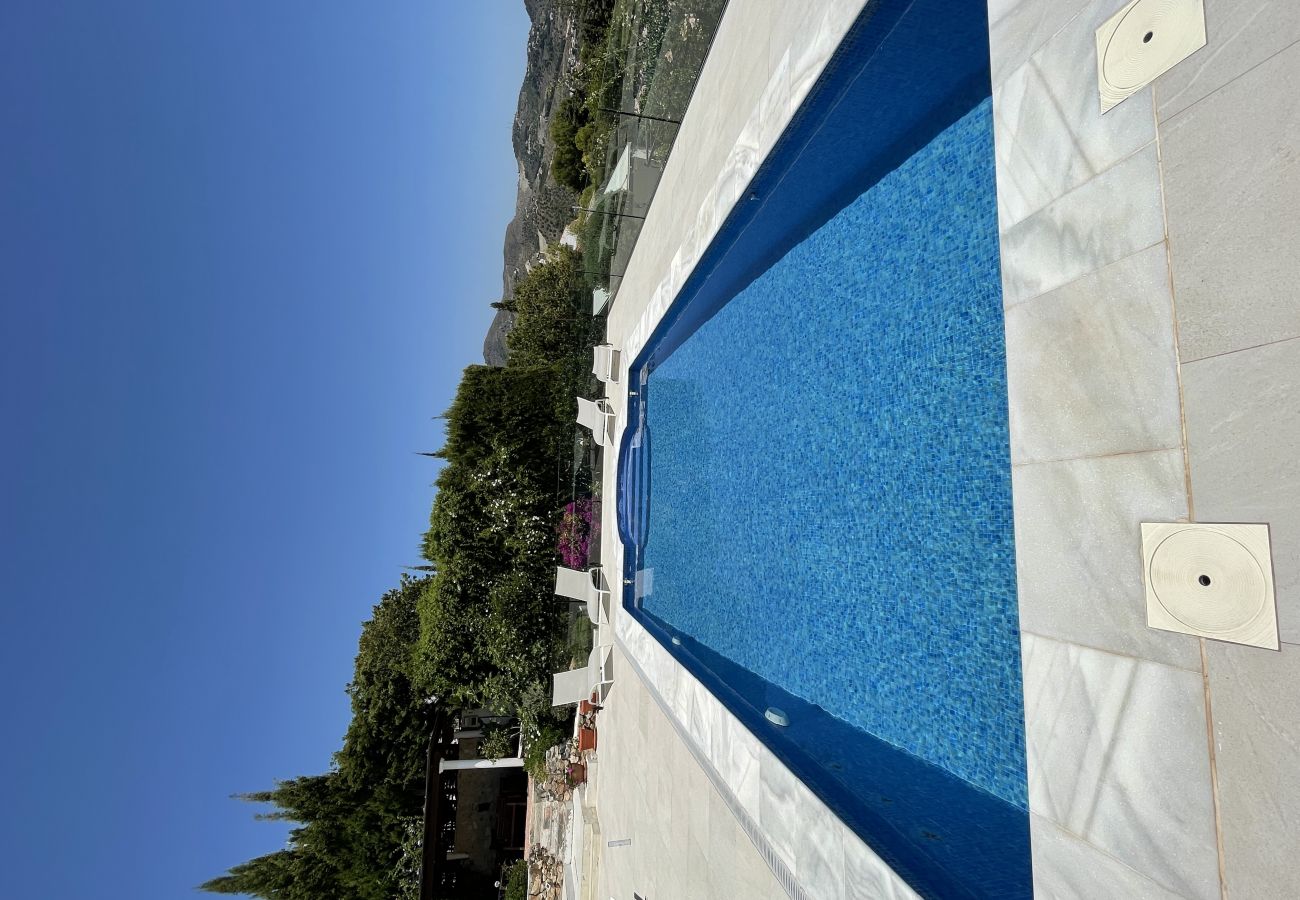 Villa in La Herradura - Villa Kalaiza
