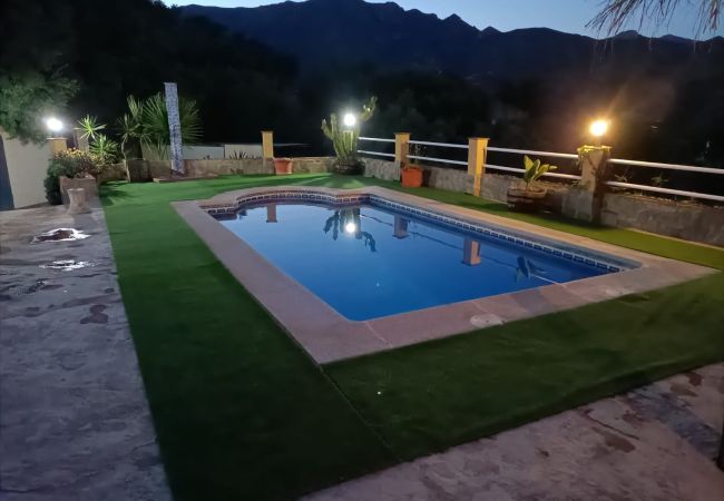 Villa in La Herradura - Charming 2 bed Villa with private pool and stunning views