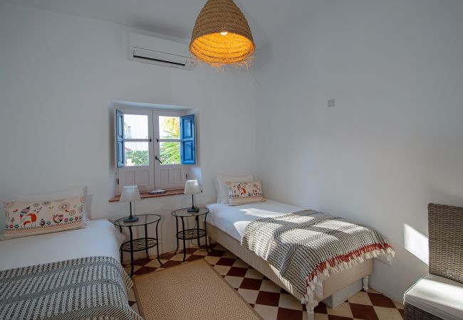 Villa in Almuñecar - Amazing 6 bed villa with private pool and views Villa in Almuñecar - Amazing 6 bed villa with private pool and views