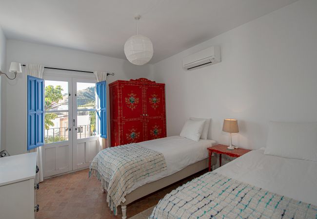 Villa in Almuñecar - Amazing 6 bed villa with private pool and views Villa in Almuñecar - Amazing 6 bed villa with private pool and views