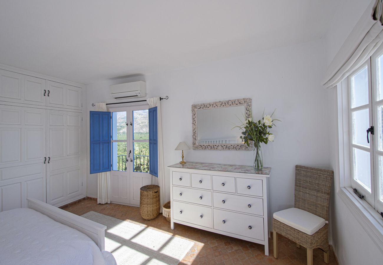 Villa in Almuñecar - Amazing 6 bed villa with private pool and views