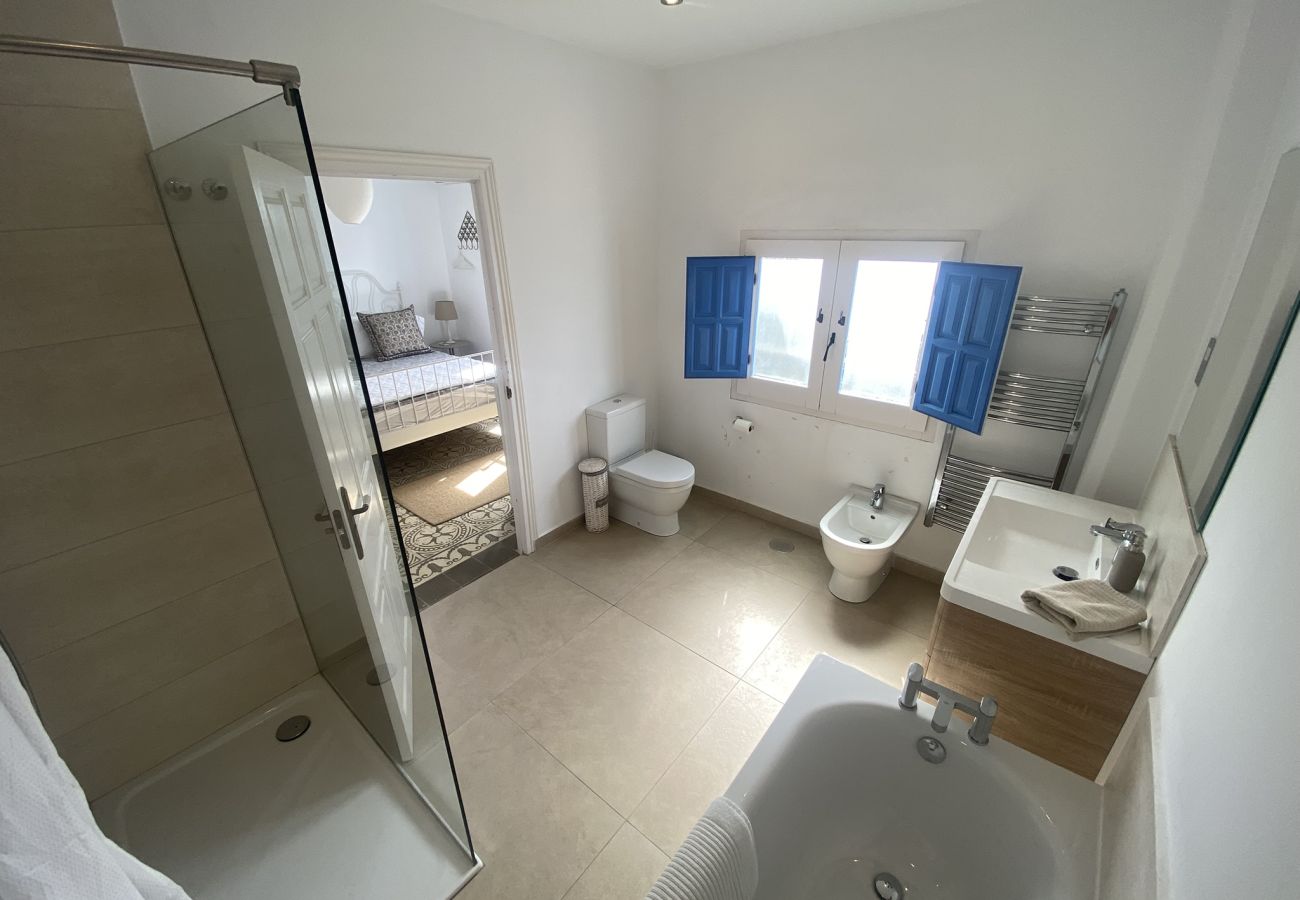 Villa in Almuñecar - Amazing 6 bed villa with private pool and views