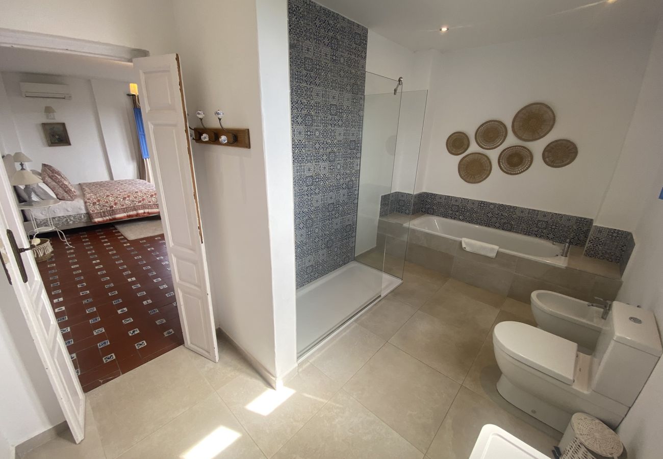 Villa in Almuñecar - Amazing 6 bed villa with private pool and views