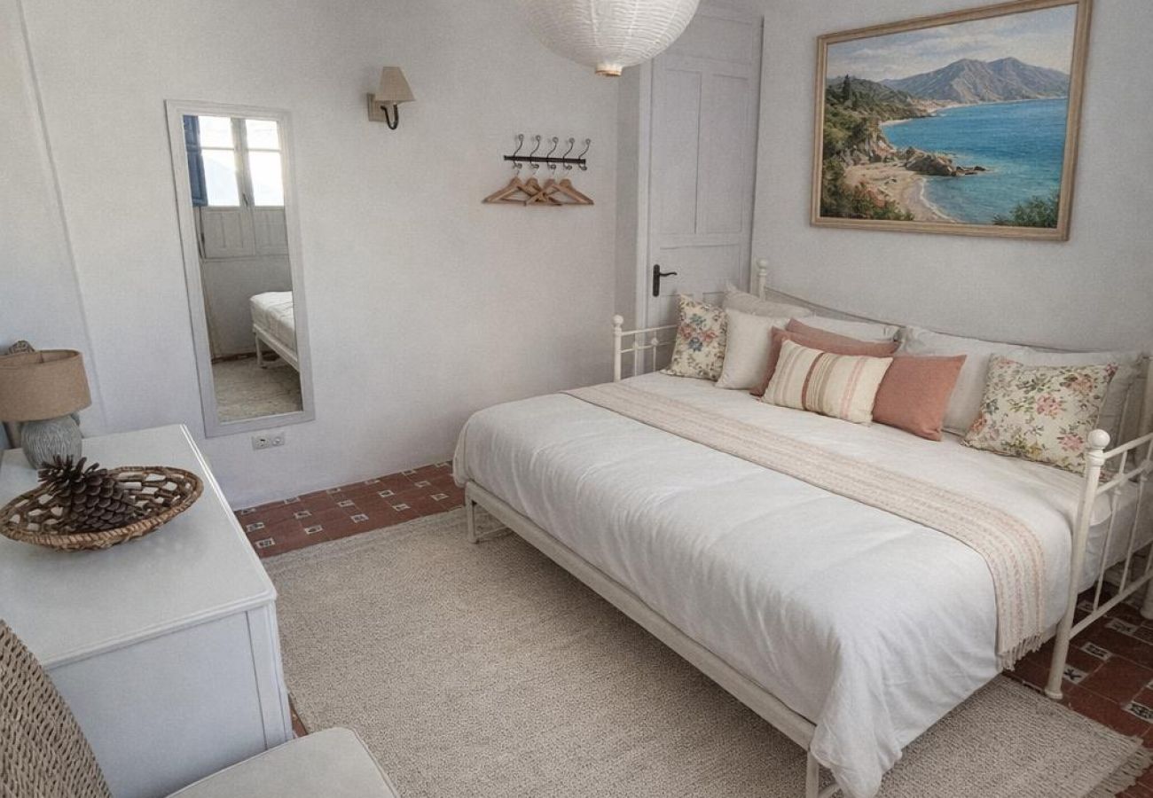 Villa in Almuñecar - Amazing 6 bed villa with private pool and views