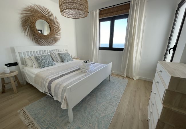 House in La Herradura - Stunning 3 bedroom house with communal pool and views House in La Herradura - Stunning 3 bedroom house with communal pool and views