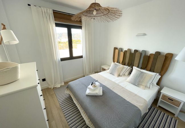 House in La Herradura - Stunning 3 bedroom house with communal pool and views House in La Herradura - Stunning 3 bedroom house with communal pool and views