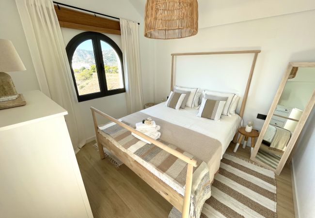 House in La Herradura - Stunning 3 bedroom house with communal pool and views House in La Herradura - Stunning 3 bedroom house with communal pool and views