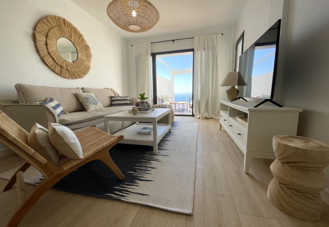 House in La Herradura - Stunning 3 bedroom house with communal pool and views House in La Herradura - Stunning 3 bedroom house with communal pool and views