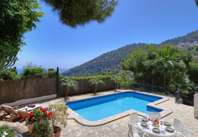 Villa in La Herradura - Casa Calabaza Villa in La Herradura - Casa Calabaza