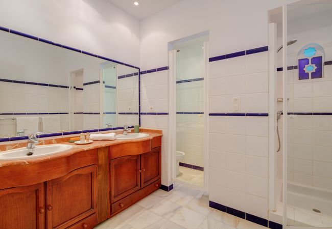 Villa in La Herradura - Casa Calabaza Villa in La Herradura - Casa Calabaza