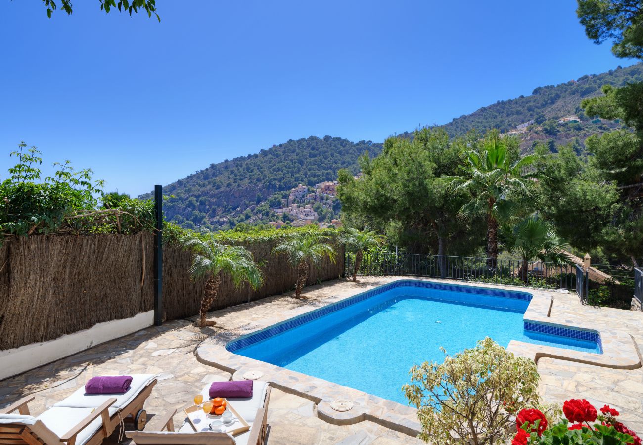 Villa in La Herradura - Casa Calabaza