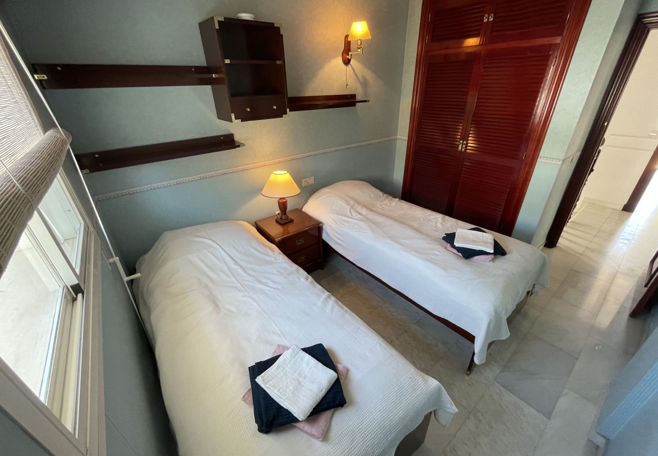 Villa in La Herradura - Marina Azul