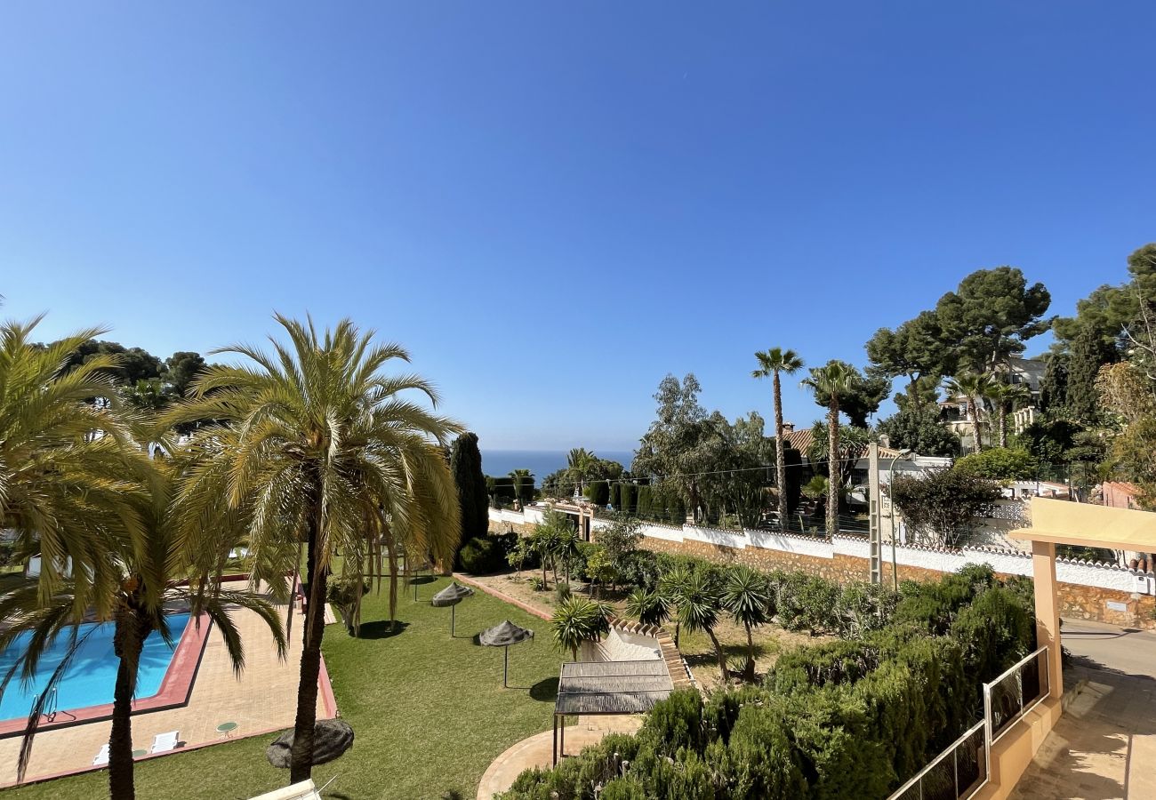 Apartment in La Herradura - South facing apartment, 7 mins walk from beach