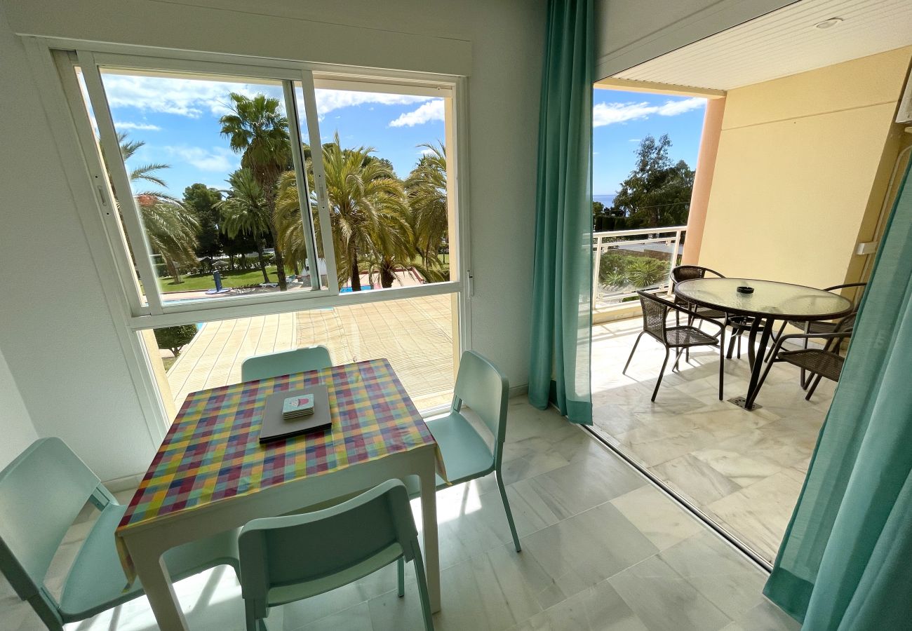 Apartment in La Herradura - South facing apartment, 7 mins walk from beach