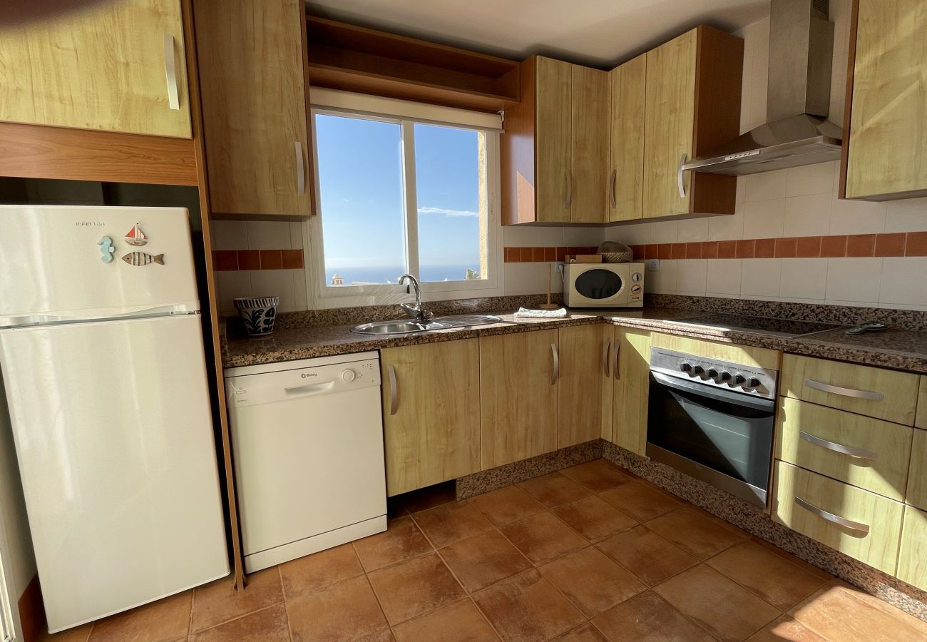 House in La Herradura - Lovely three bedroom house with communal pool and views