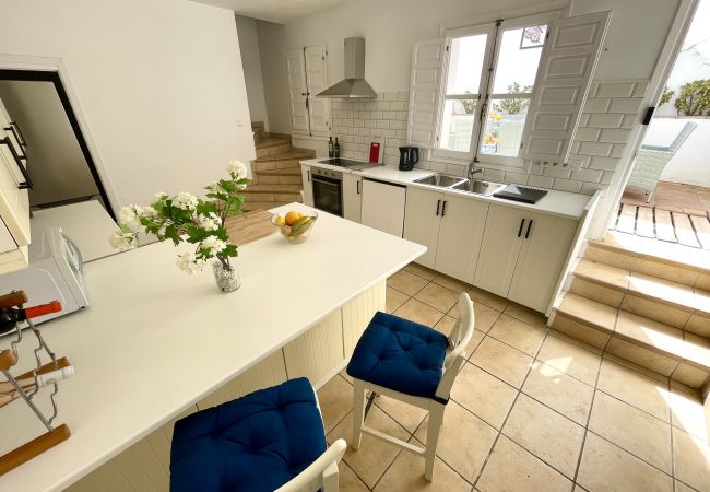 Villa in La Herradura - Fab 4 bed villa in the heart of the village Villa in La Herradura - Fab 4 bed villa in the heart of the village