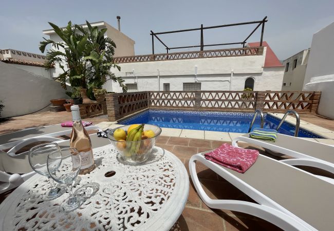 Villa in La Herradura - Fab 4 bed villa in the heart of the village Villa in La Herradura - Fab 4 bed villa in the heart of the village