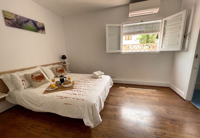 Villa in La Herradura - Fab 4 bed villa in the heart of the village Villa in La Herradura - Fab 4 bed villa in the heart of the village