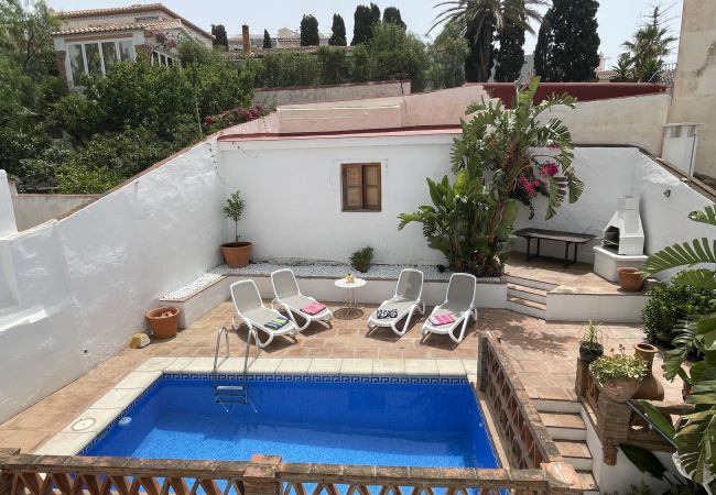 Villa in La Herradura - Fab 4 bed villa in the heart of the village Villa in La Herradura - Fab 4 bed villa in the heart of the village