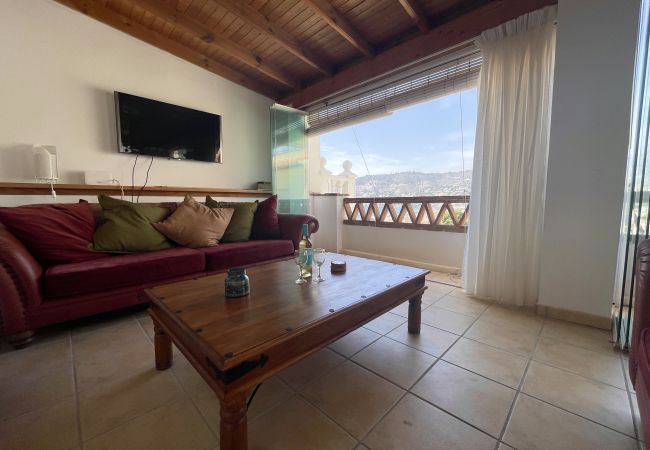 Villa in La Herradura - Fab 4 bed villa in the heart of the village Villa in La Herradura - Fab 4 bed villa in the heart of the village